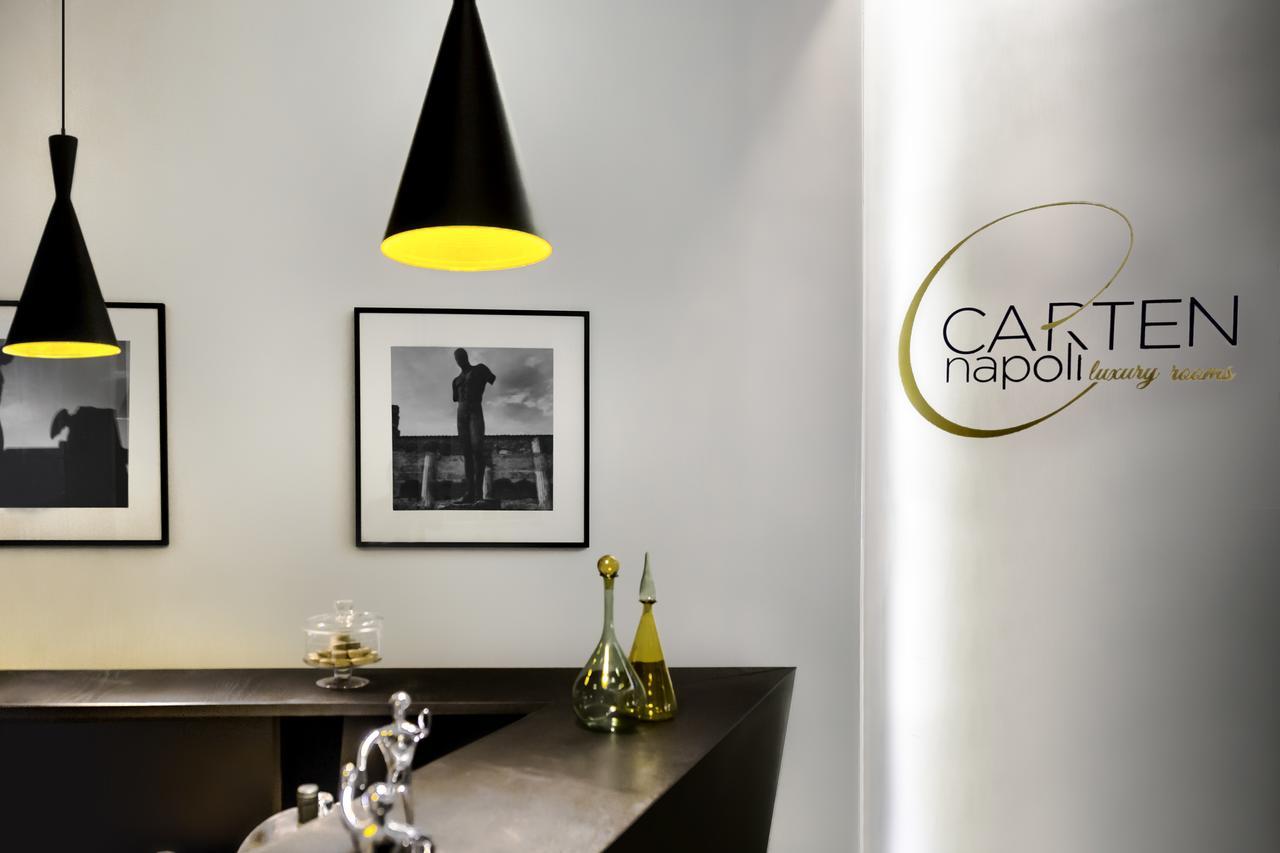 Carten Napels Buitenkant foto
